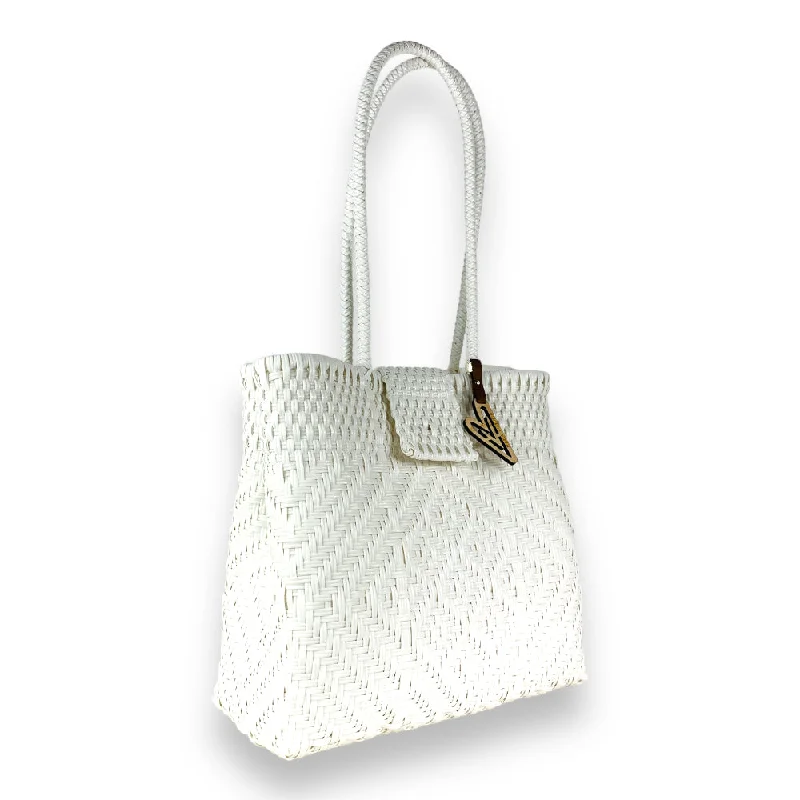 Maria Victoria | Seashell | Upcycled, Handwoven, Shoulder Bag