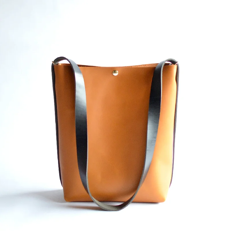 Large Crossback (crossbody + backpack) - Honey Leather