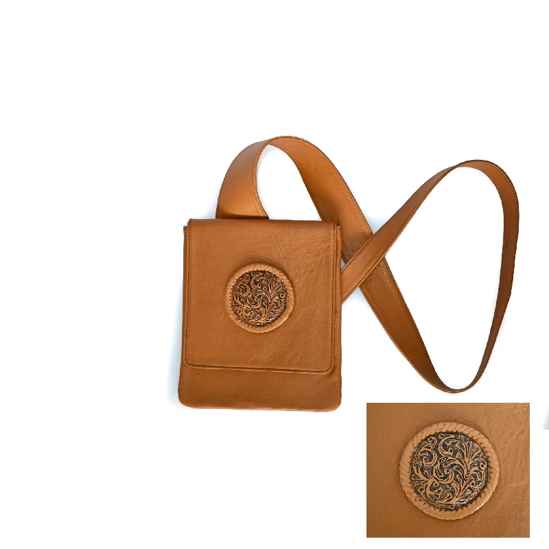 Medallion Crossbody Traveler